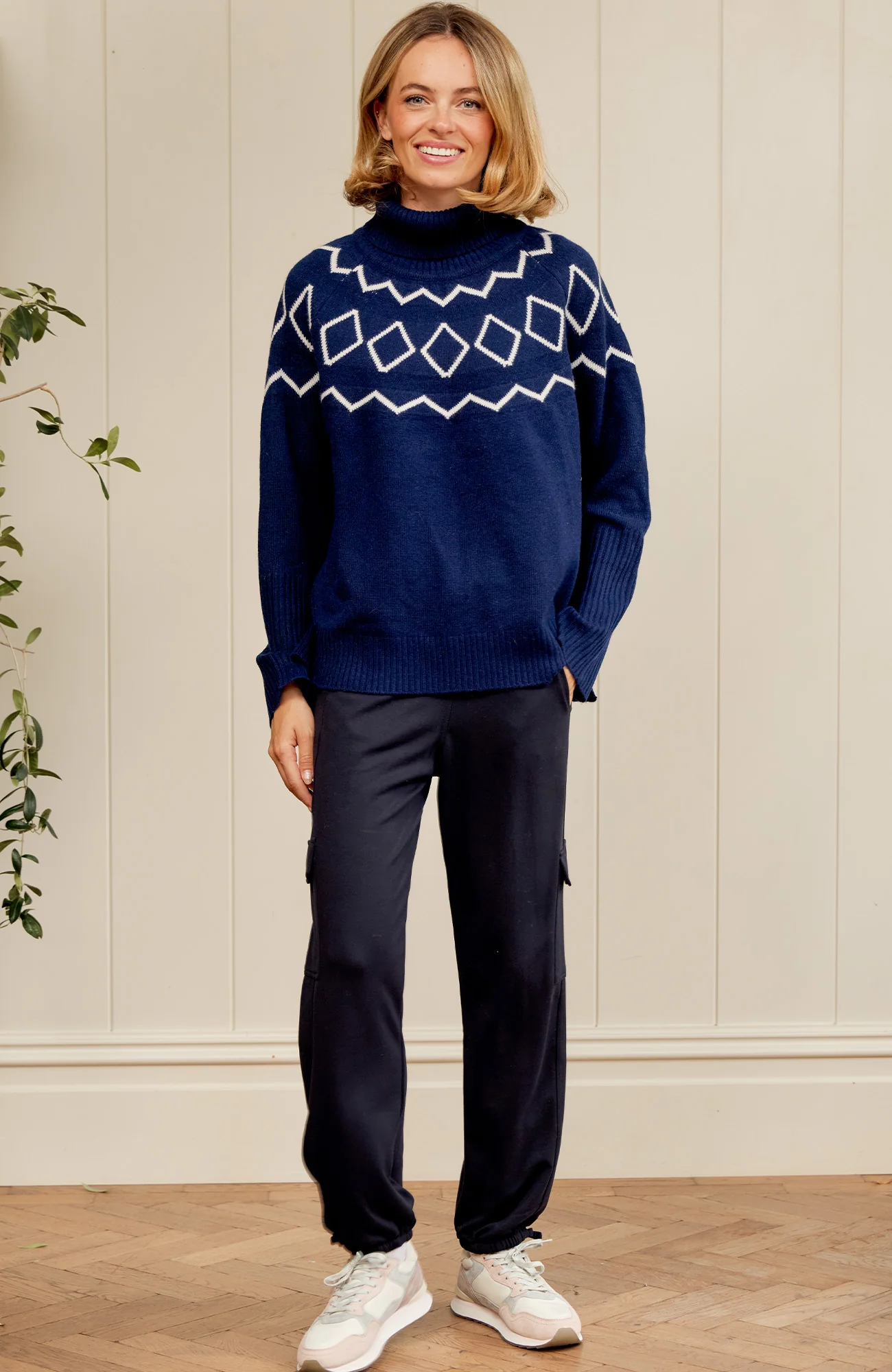 Cashmere Blend Geo Fairisle Roll Neck Jumper | Navy/Cream - Image 3