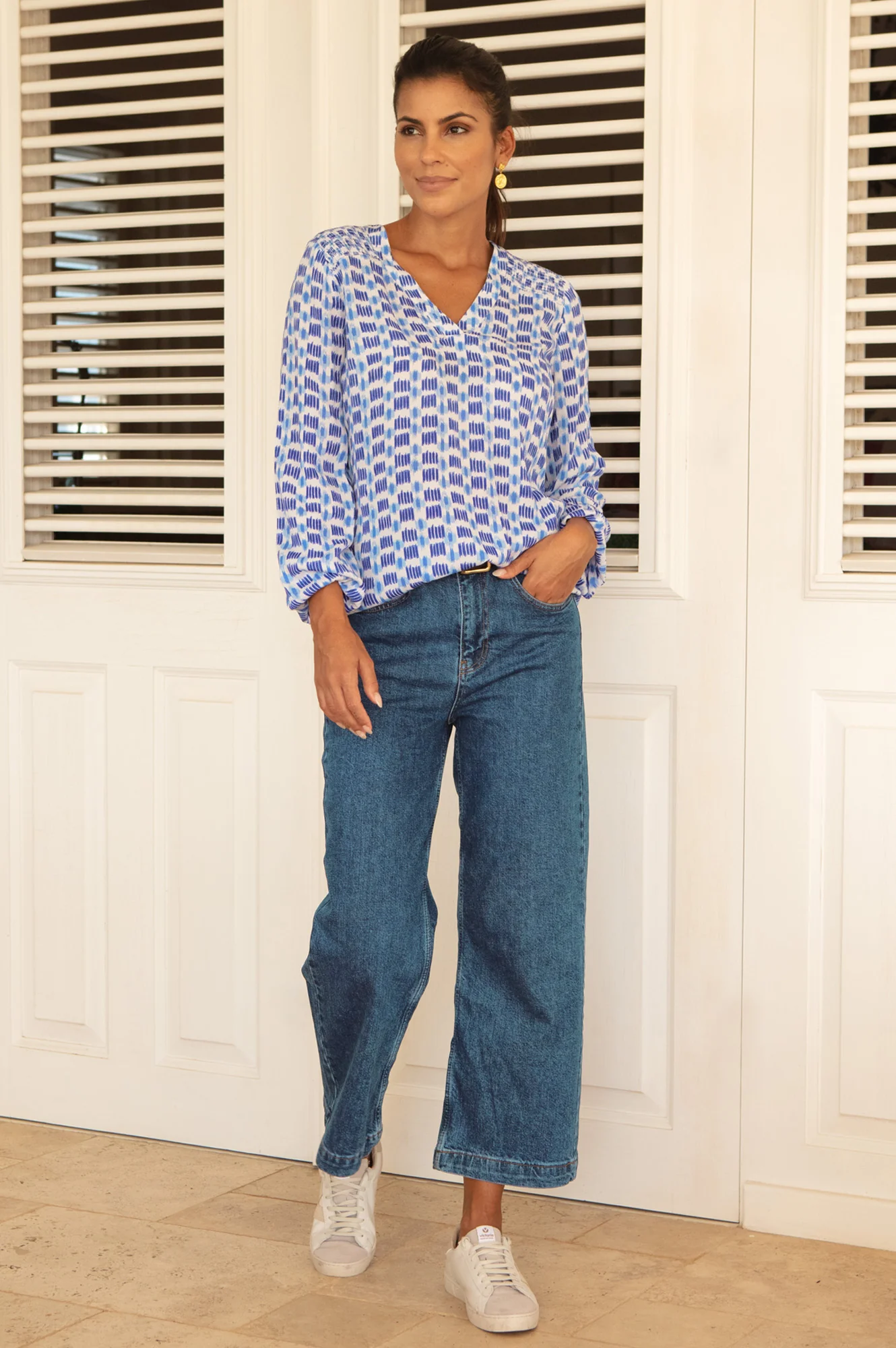 Clea Viscose Crinkle Blouse | Ikat White/Blue - Image 3