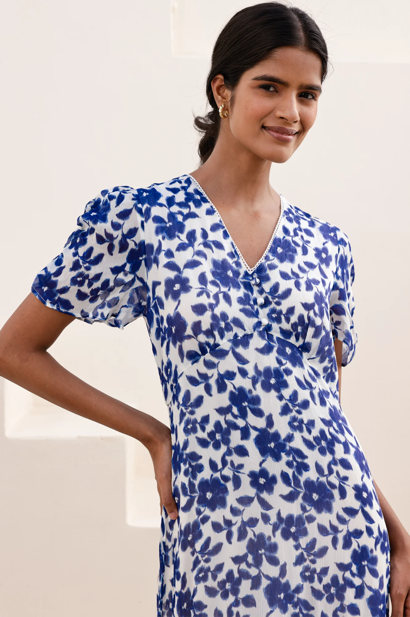 Ellery Viscose Wedding Guest Dress | Blossom Cream/Navy - Image 4