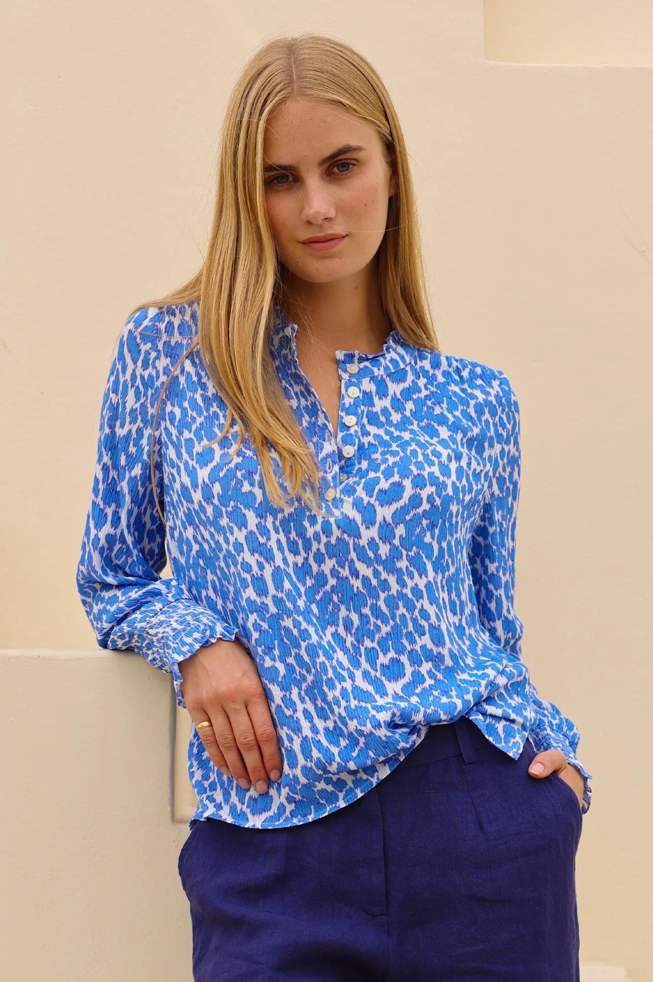 Kaia Viscose Crinkle Blouse | White/Blue - Image 4
