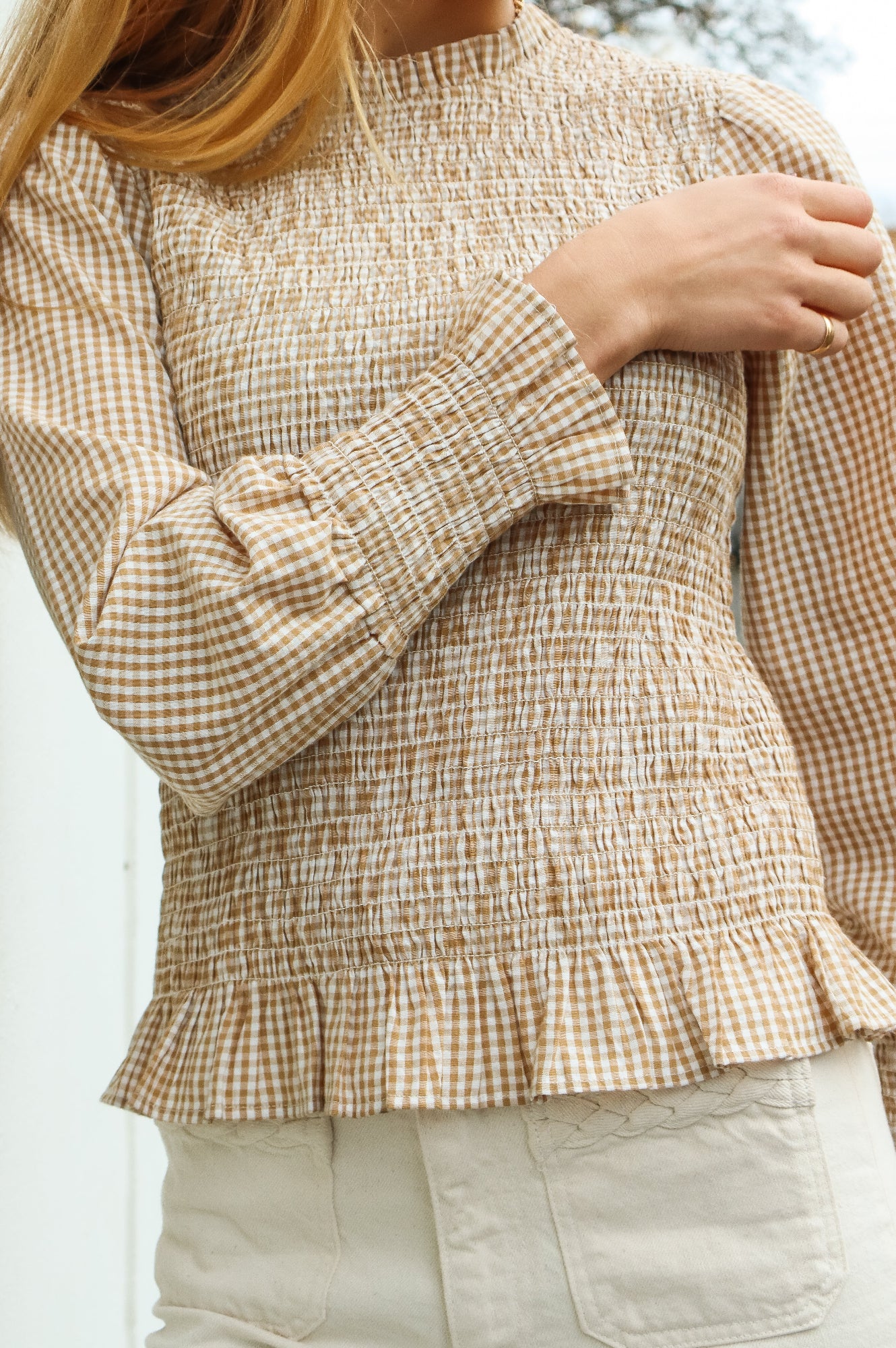Liyana Seercucker Smocked Top | Brown/White - Image 2