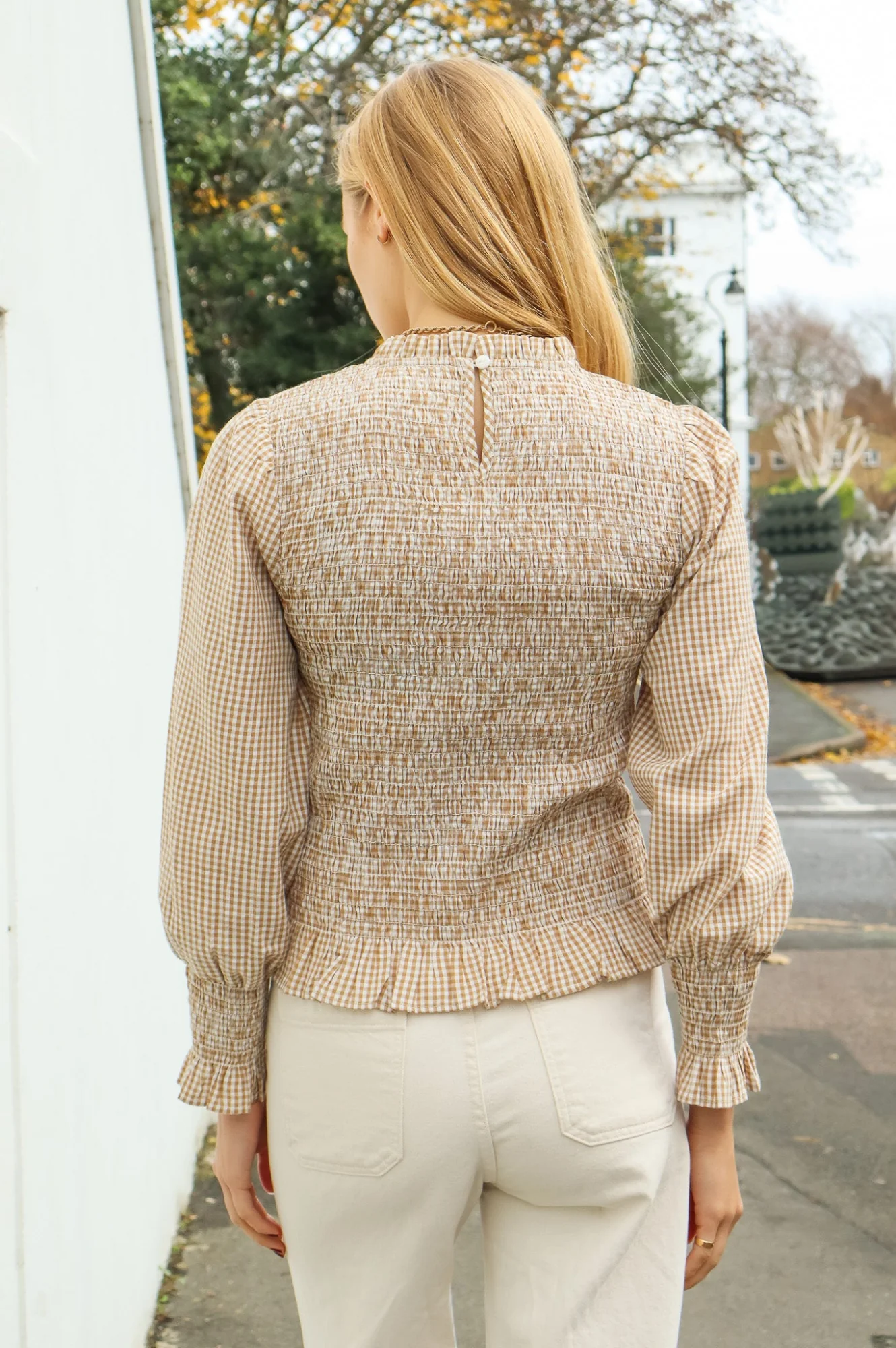 Liyana Seercucker Smocked Top | Brown/White - Image 5