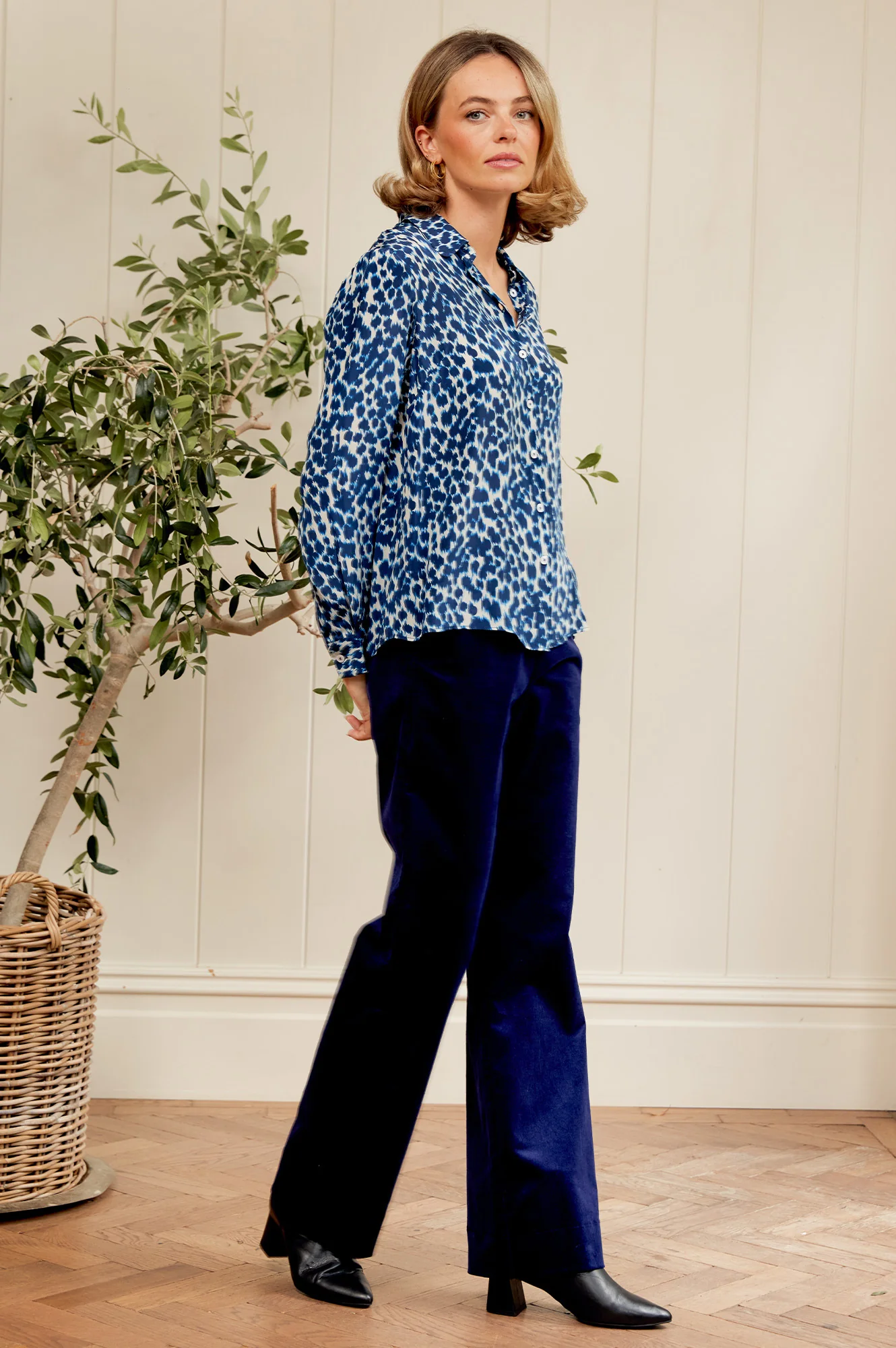 Milena Viscose Crepe Printed Shirt | Animal Ikat Navy/Cream - Image 3