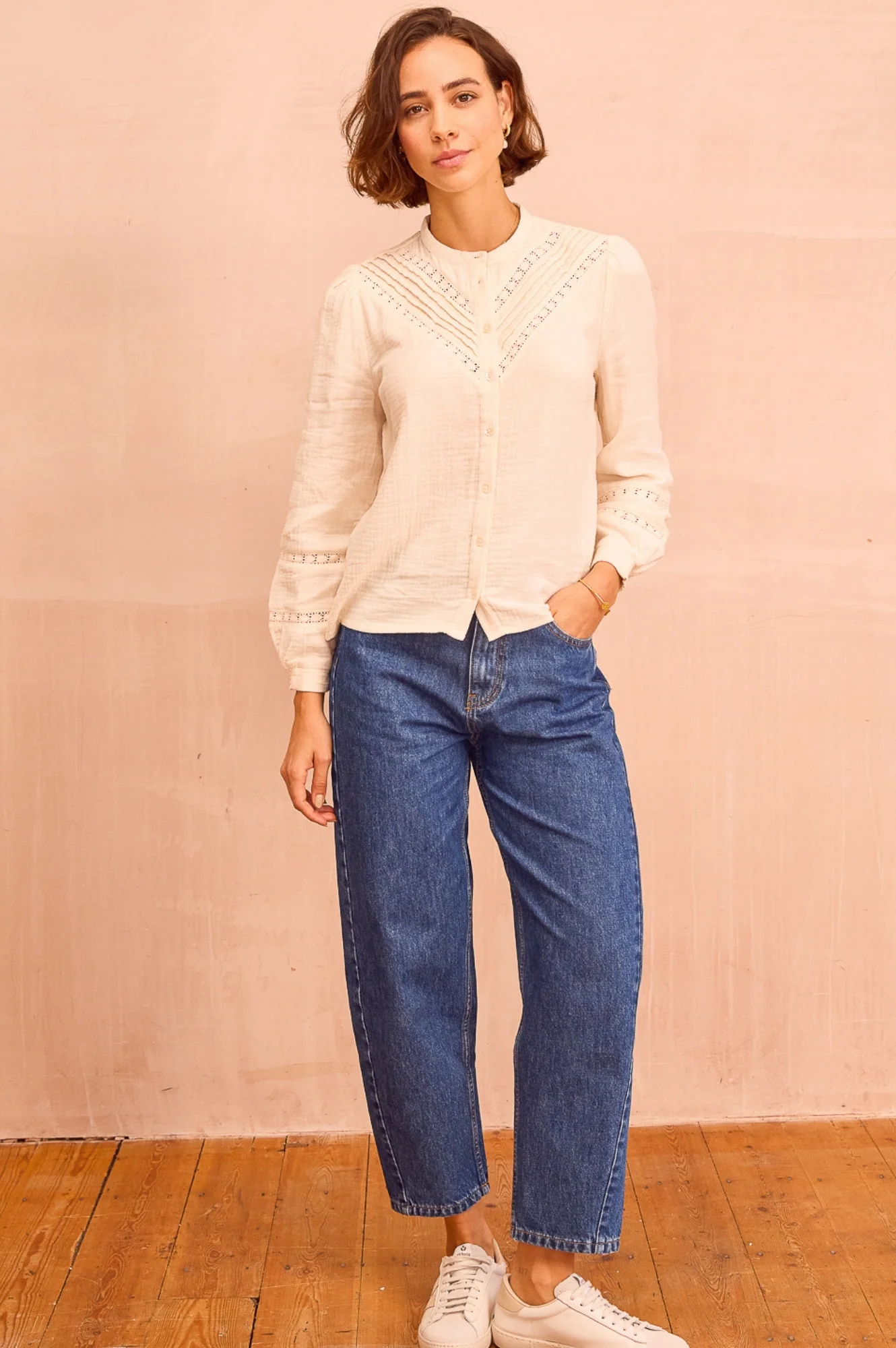 Organic Cotton Barrel Jean | Mid Wash - Image 4