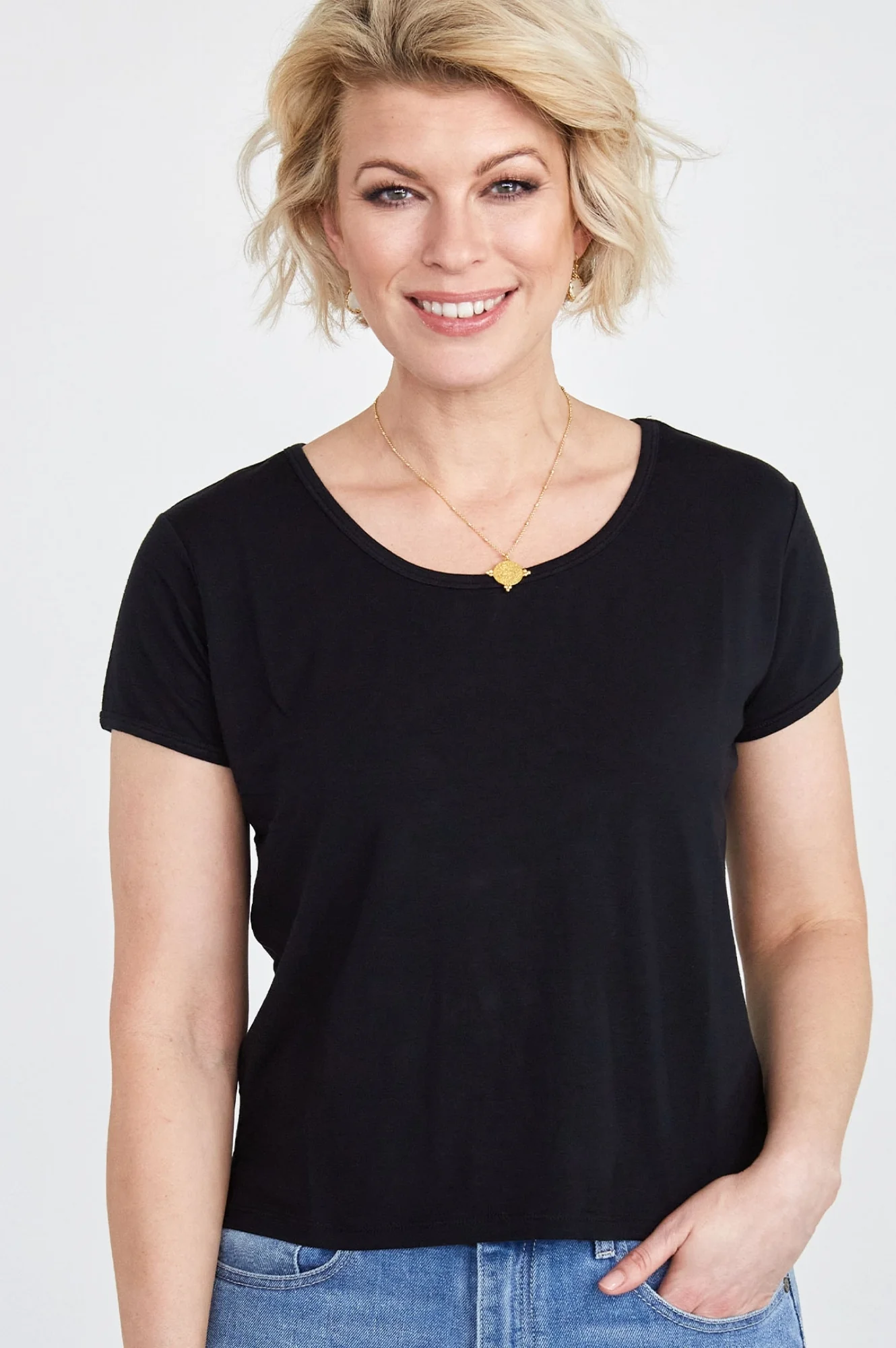 Short T-Shirt | Black - Image 4